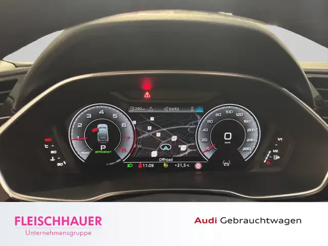 Audi Q3 view 12