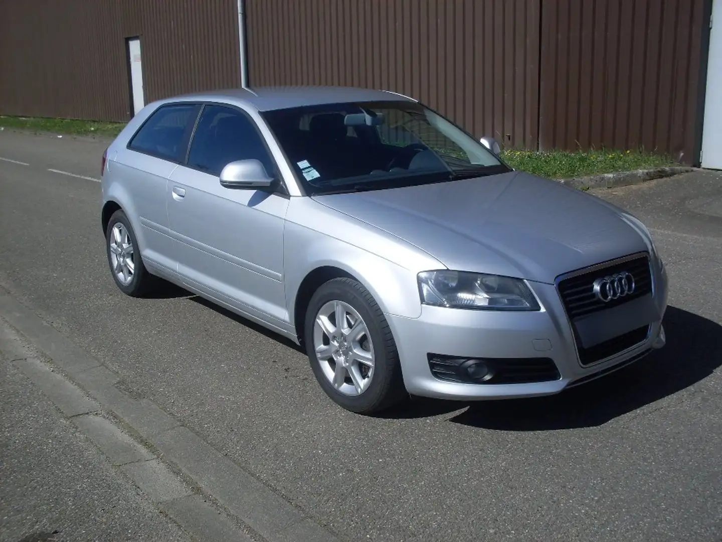 Audi A3 A3 1.8 TFSI 160 Ambiente Gris - 1