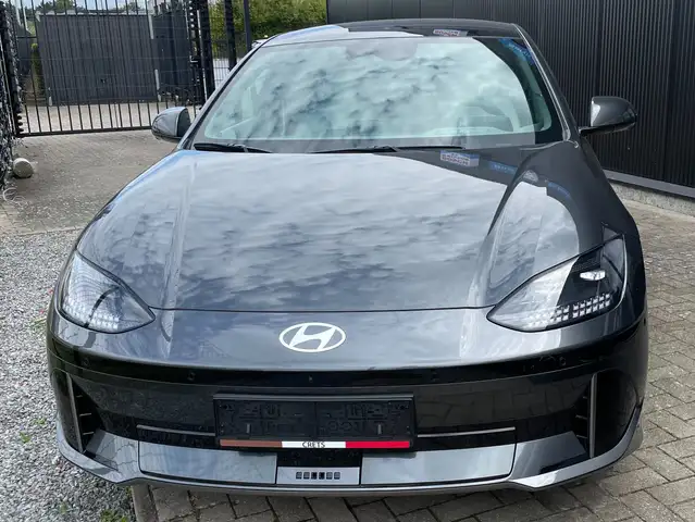 Hyundai IONIQ 6 BALANCE SUNROOF