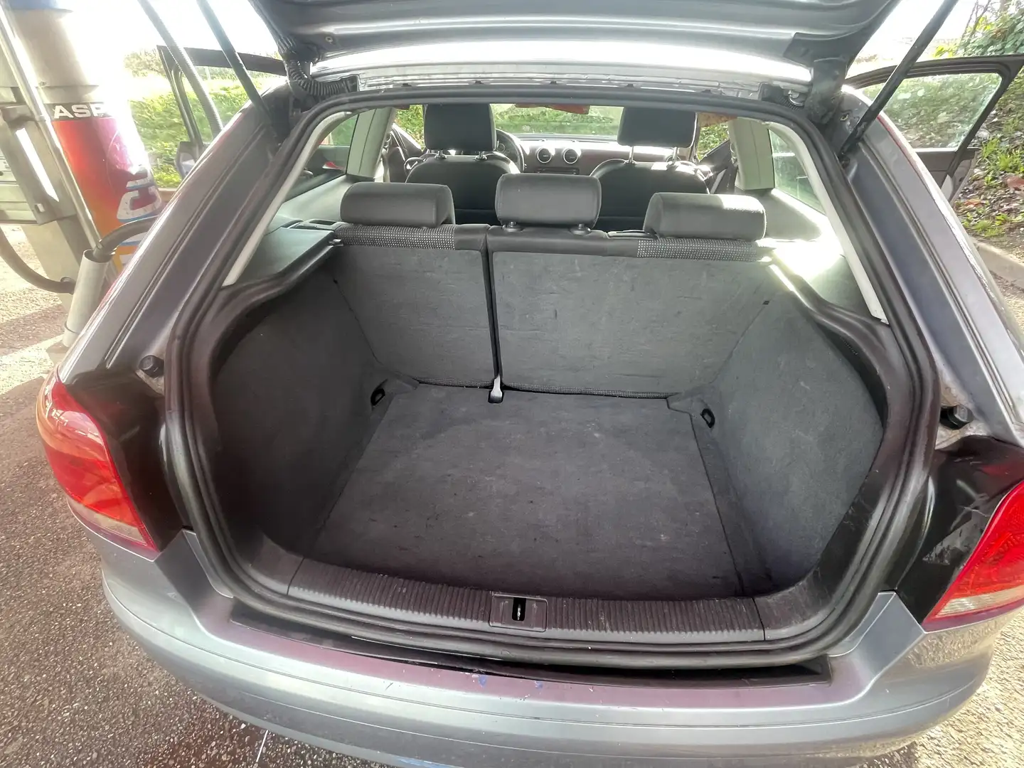 Audi A3 2.0 TDI 170 Ambiente DPF - 2