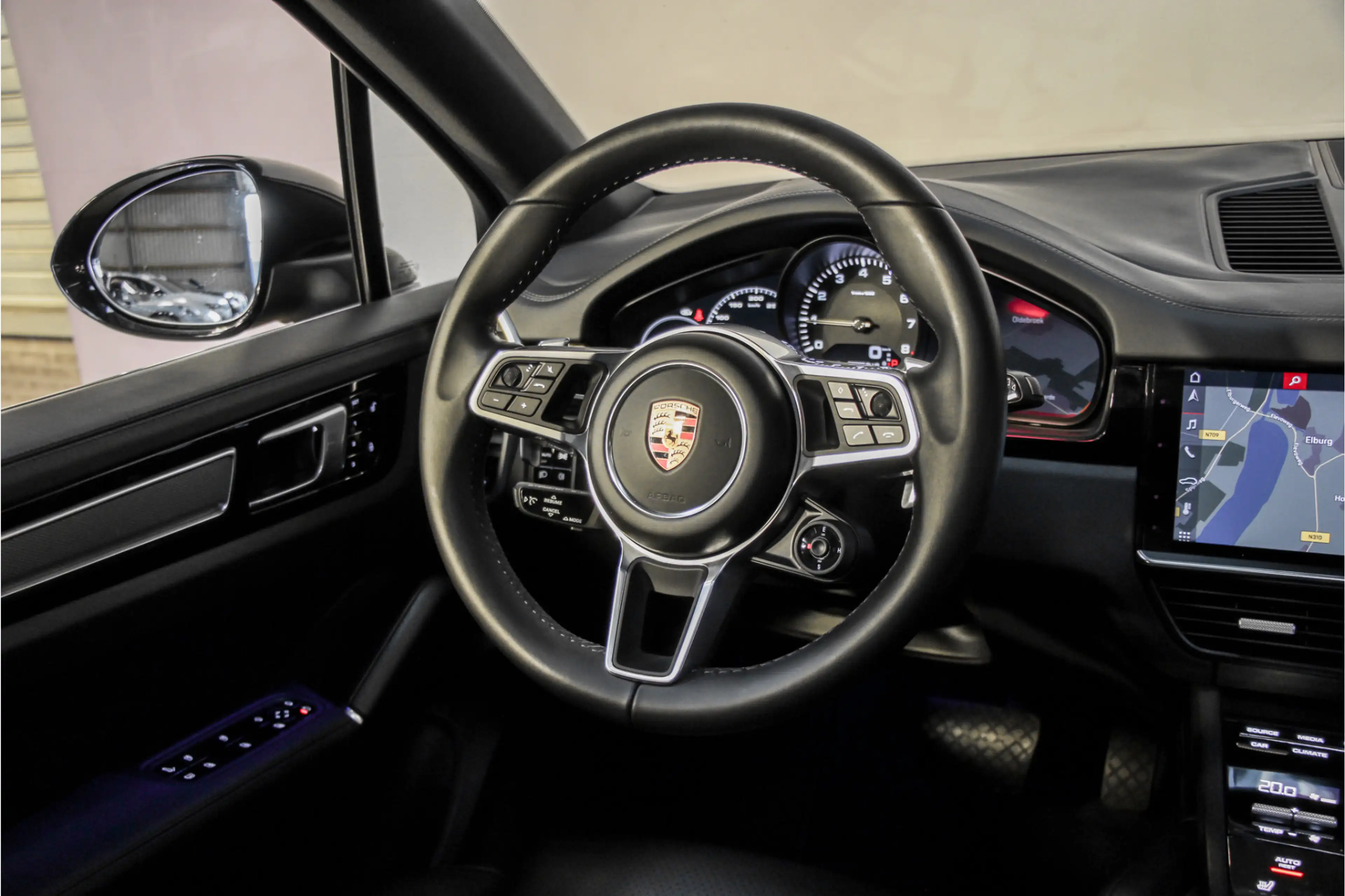 Porsche Cayenne 3.0 E-Hybrid |Pano|Sfeer|Chrono|21inch| — photo 10