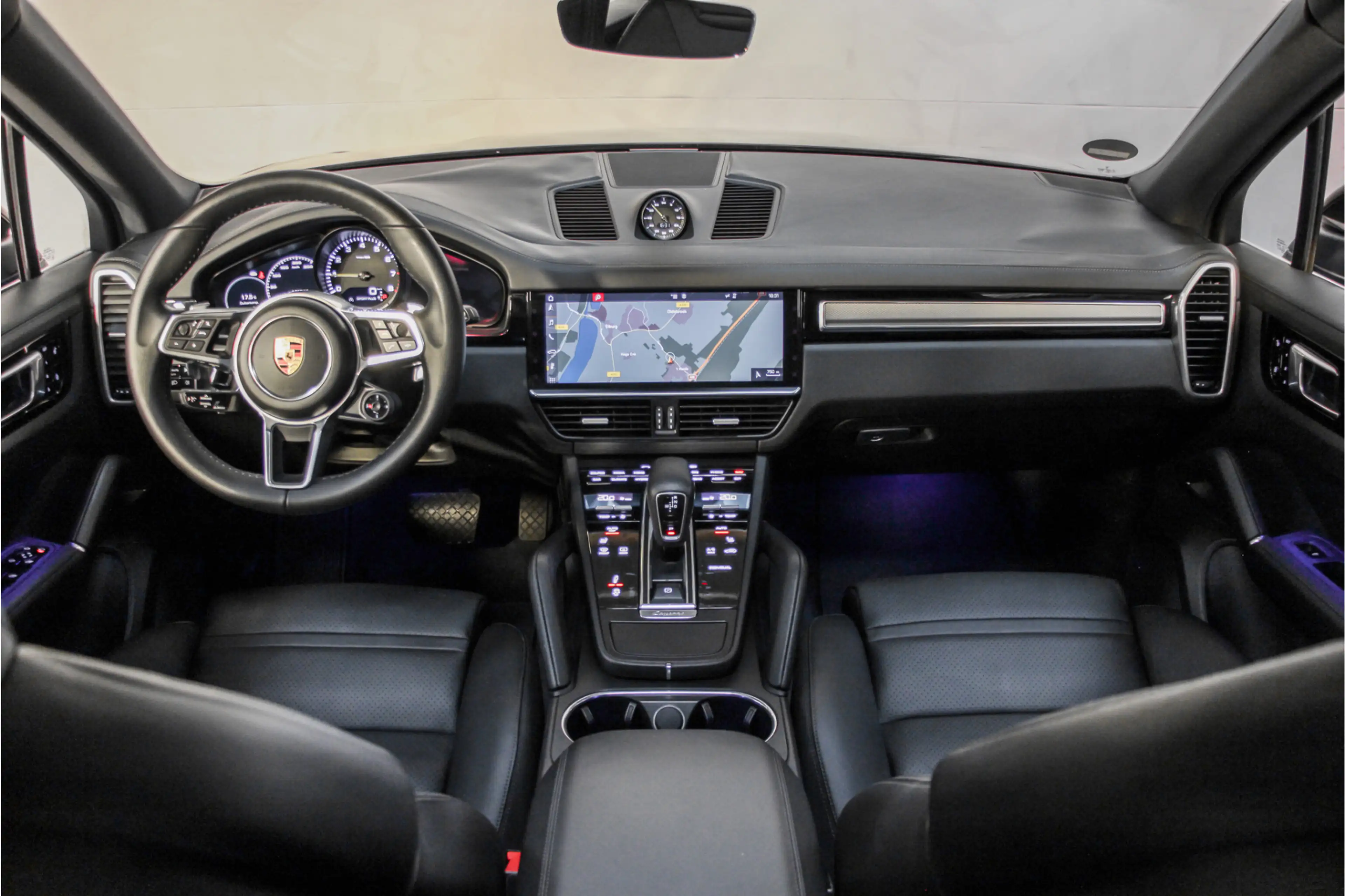 Porsche Cayenne 3.0 E-Hybrid |Pano|Sfeer|Chrono|21inch| — photo 8