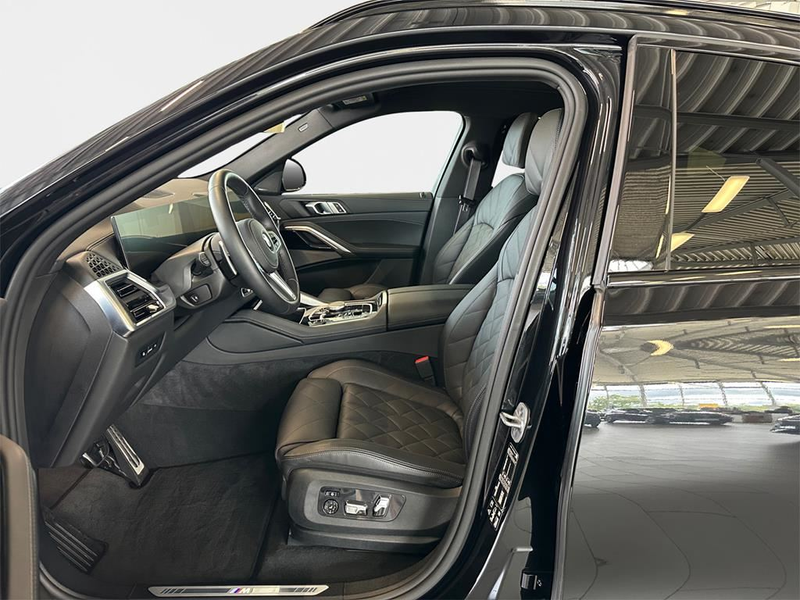 BMW X6 M Sport Pro — photo 11