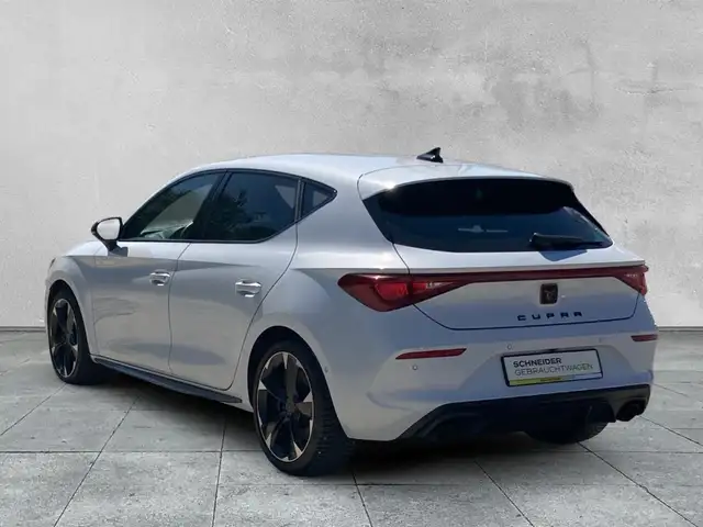 Cupra Leon view 3