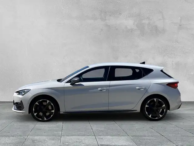 Cupra Leon view 2