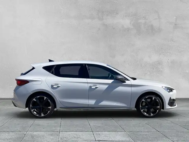 Cupra Leon view 6