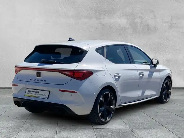 Cupra Leon view 5