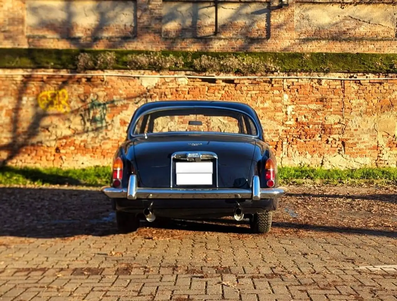Jaguar 420, foto 2