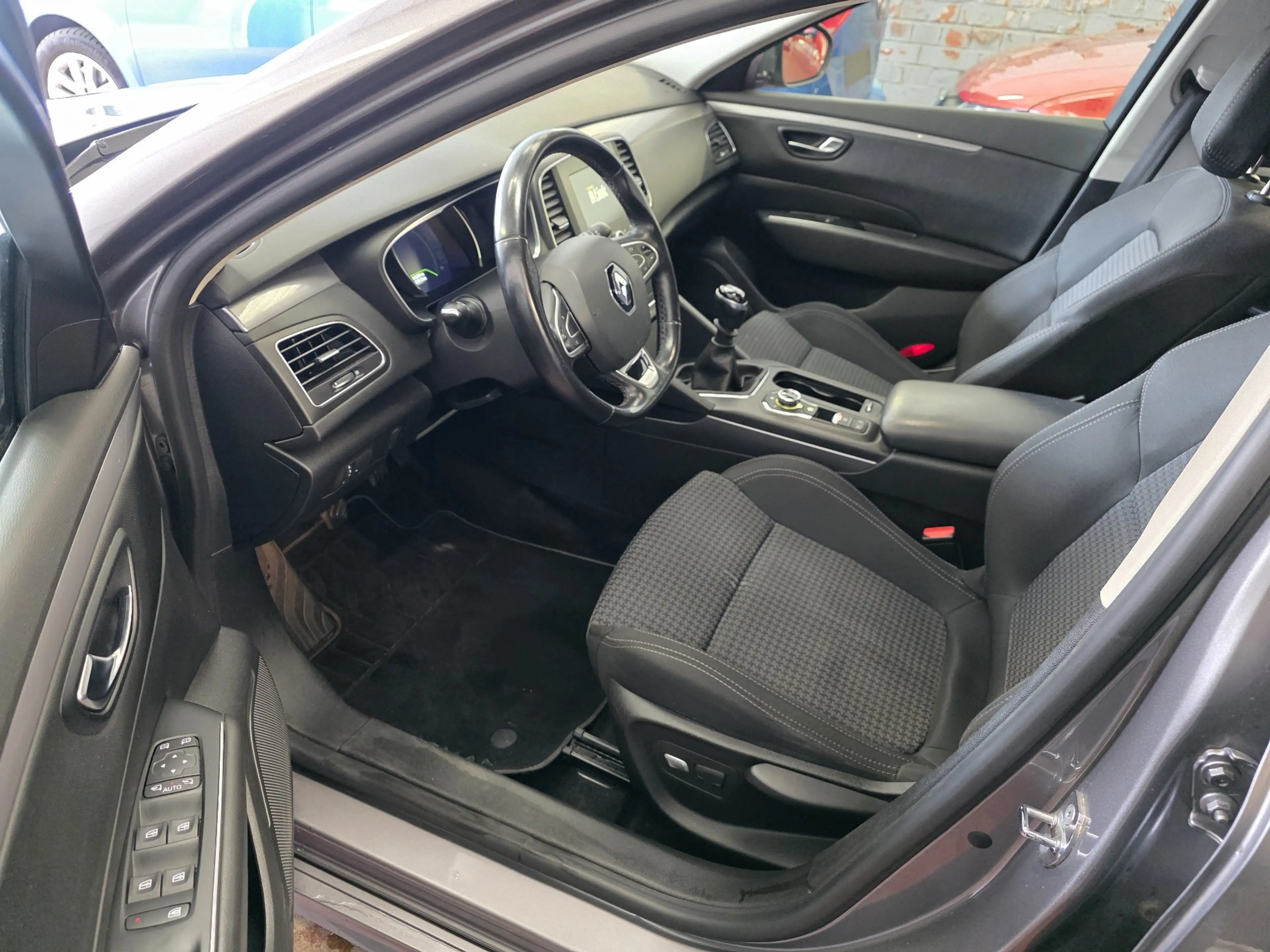 Renault Talisman Talisman SW 1.5 dCi Energy Intens — photo 7