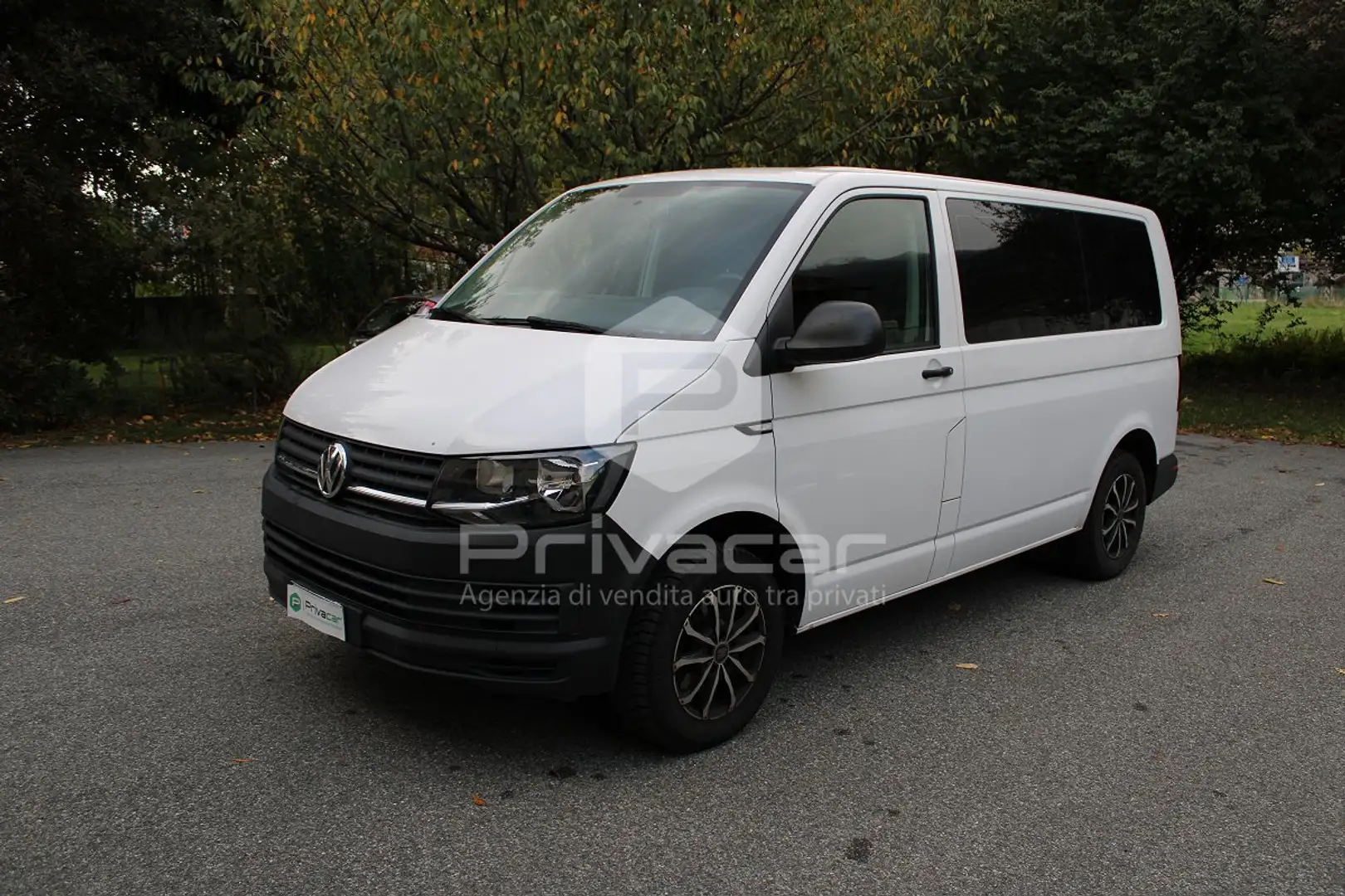 Volkswagen T6 Caravelle Caravelle 2.0 TDI 150CV PC Trendline Blanc - 1