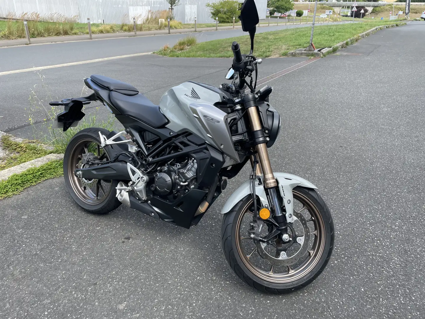 Honda CB 125 Šedá - 1