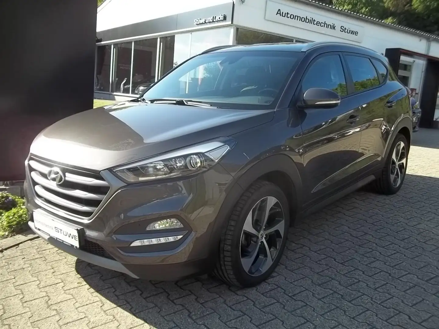 Hyundai TUCSON Tucson 1.6i (Typ TLE) Grau - 2