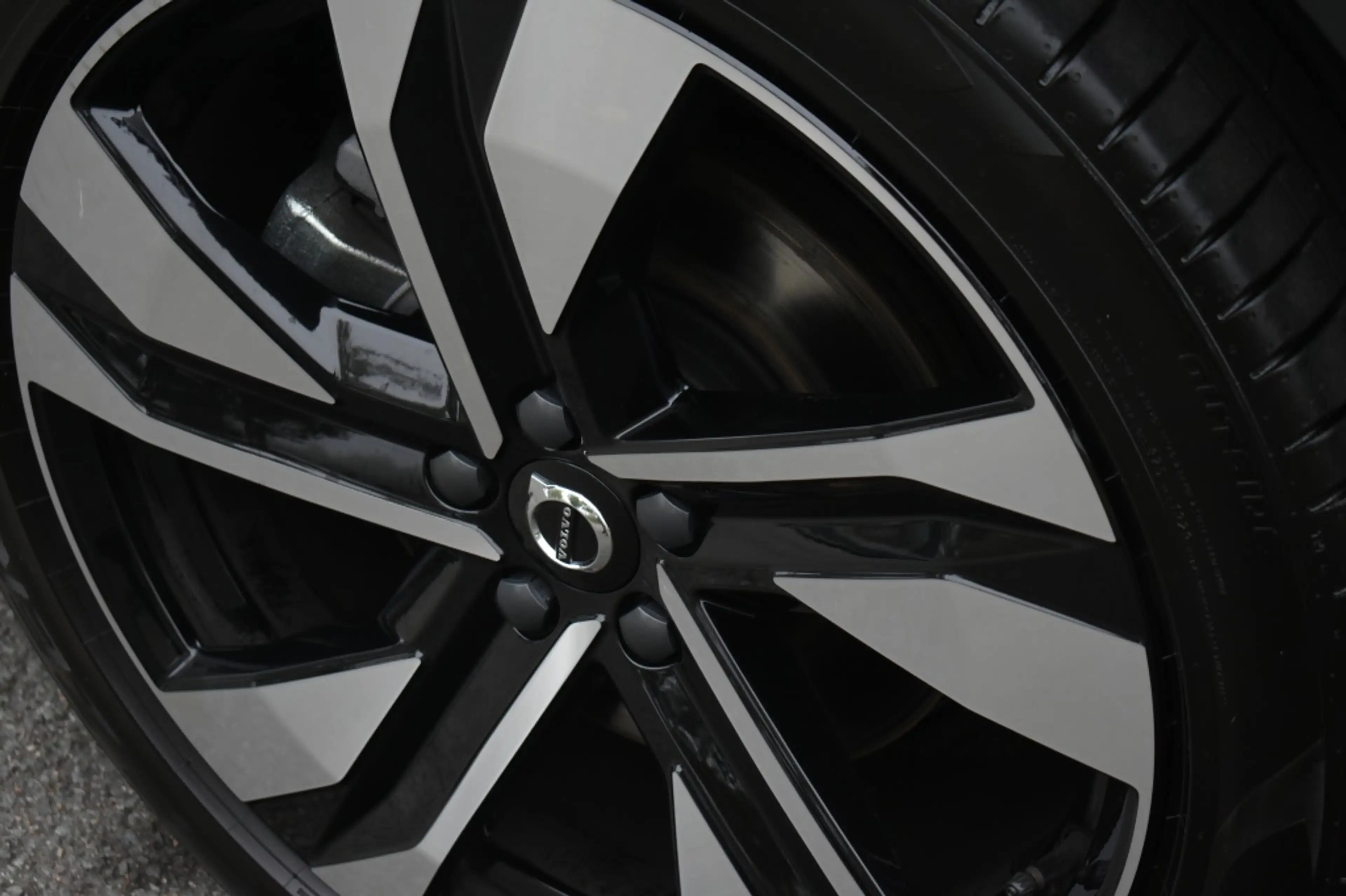 Volvo XC40 B4 197pk Plus Dark | Lounge | Lighting | Trekhaak — photo 8