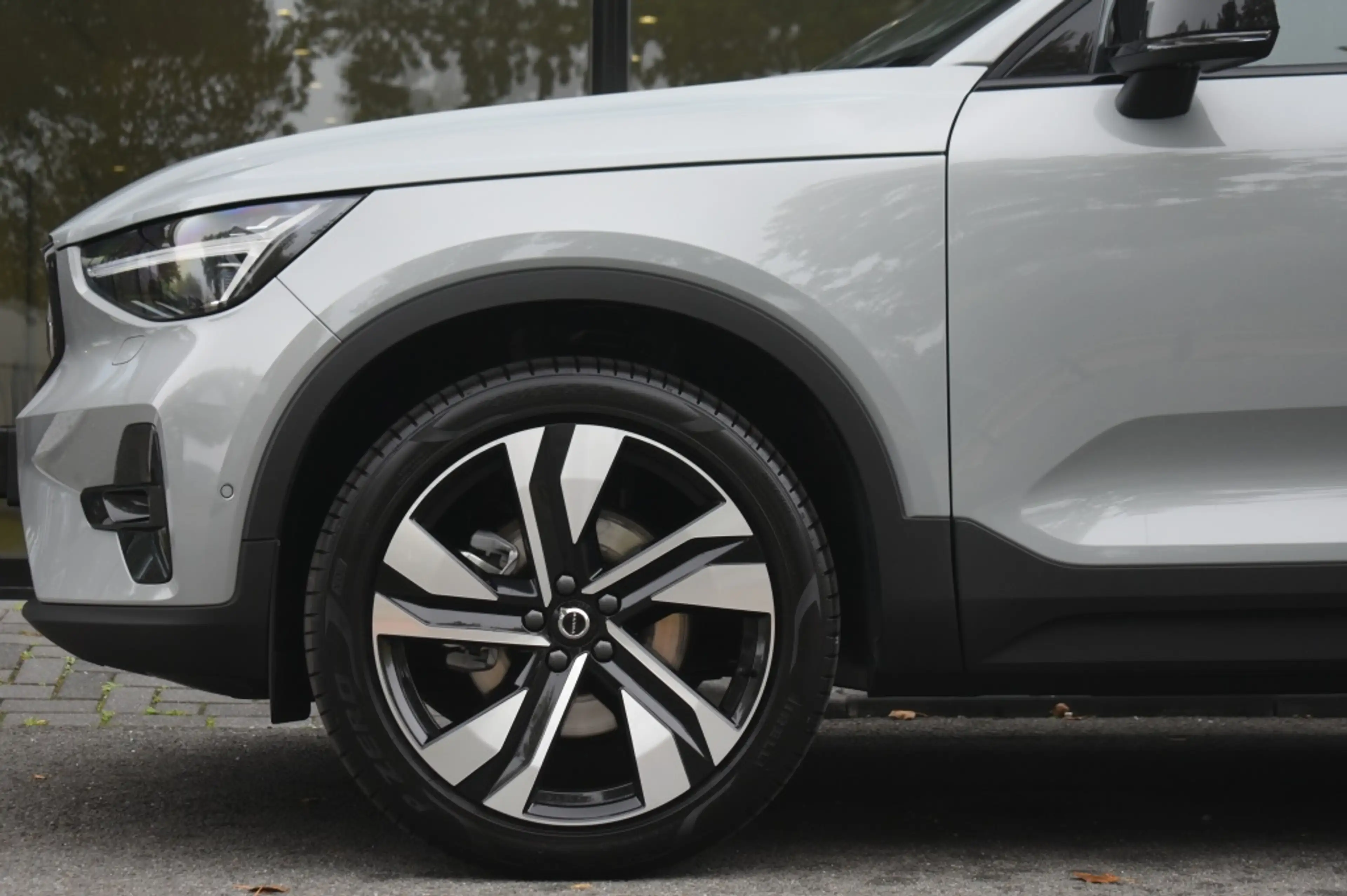 Volvo XC40 B4 197pk Plus Dark | Lounge | Lighting | Trekhaak — photo 5