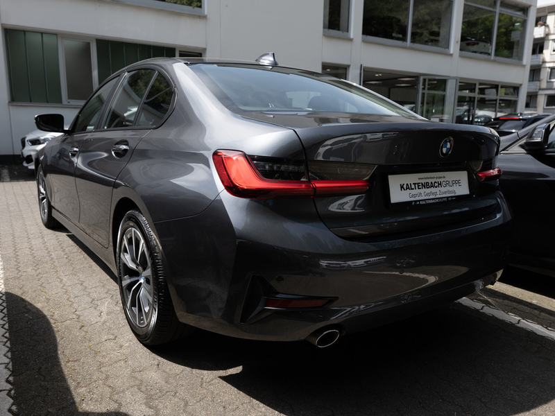 BMW 318 d Advantage LED NAVI SITZHEIZUNG PDC KLIMA — photo 7