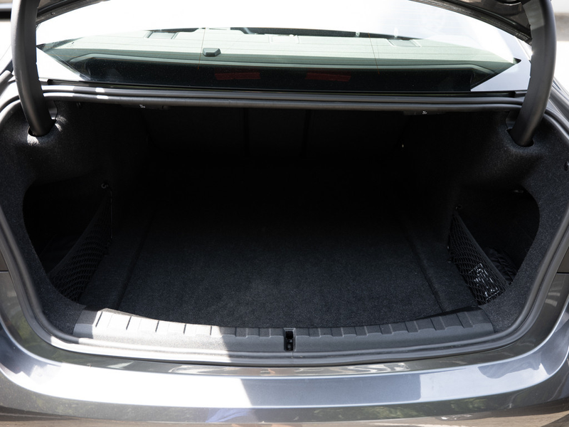 BMW 318 d Advantage LED NAVI SITZHEIZUNG PDC KLIMA — photo 11