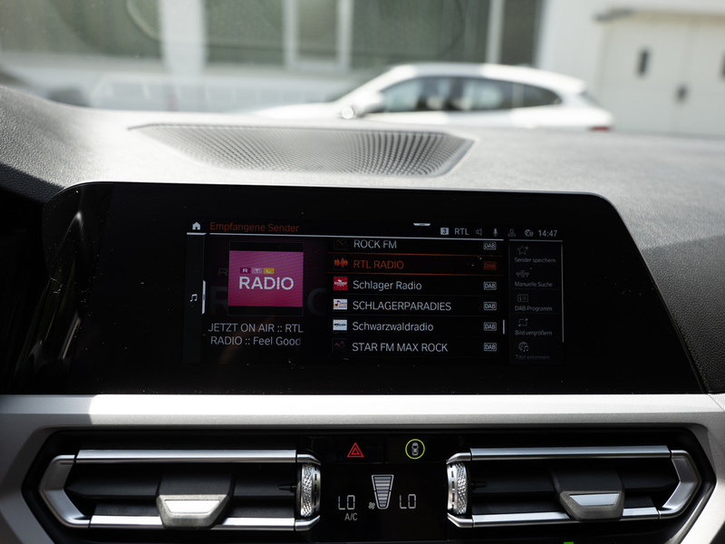 BMW 318 d Advantage LED NAVI SITZHEIZUNG PDC KLIMA — photo 15