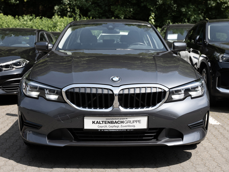 BMW 318 d Advantage LED NAVI SITZHEIZUNG PDC KLIMA — photo 3
