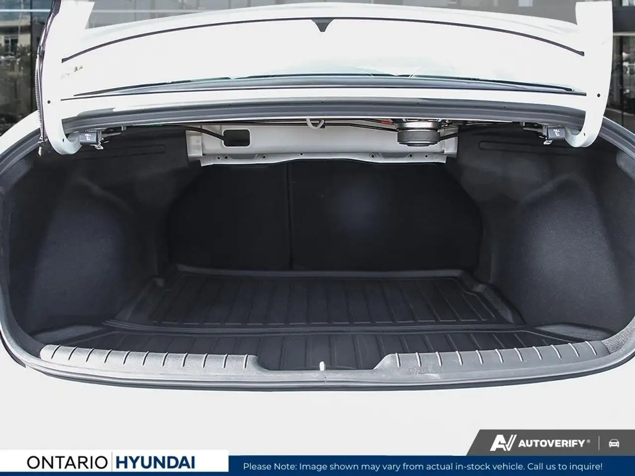 Hyundai ELANTRA снимка Hyundai ELANTRA
