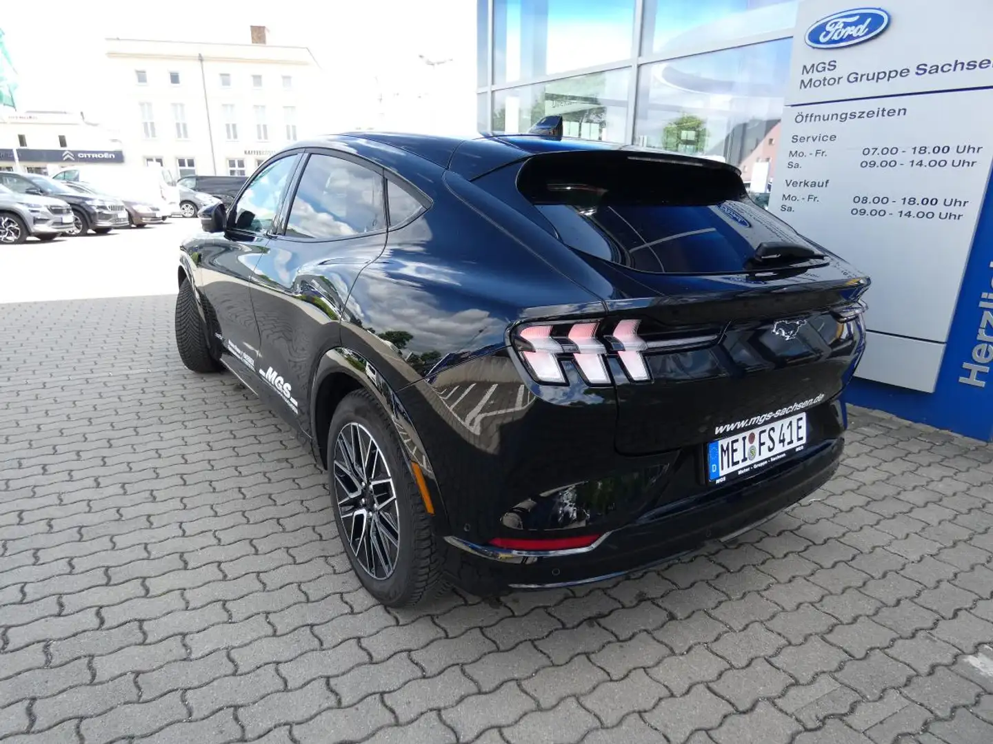 Ford Mustang #SOFORT #600km #294PS #GANZJAHRESREIFEN Schwarz - 2