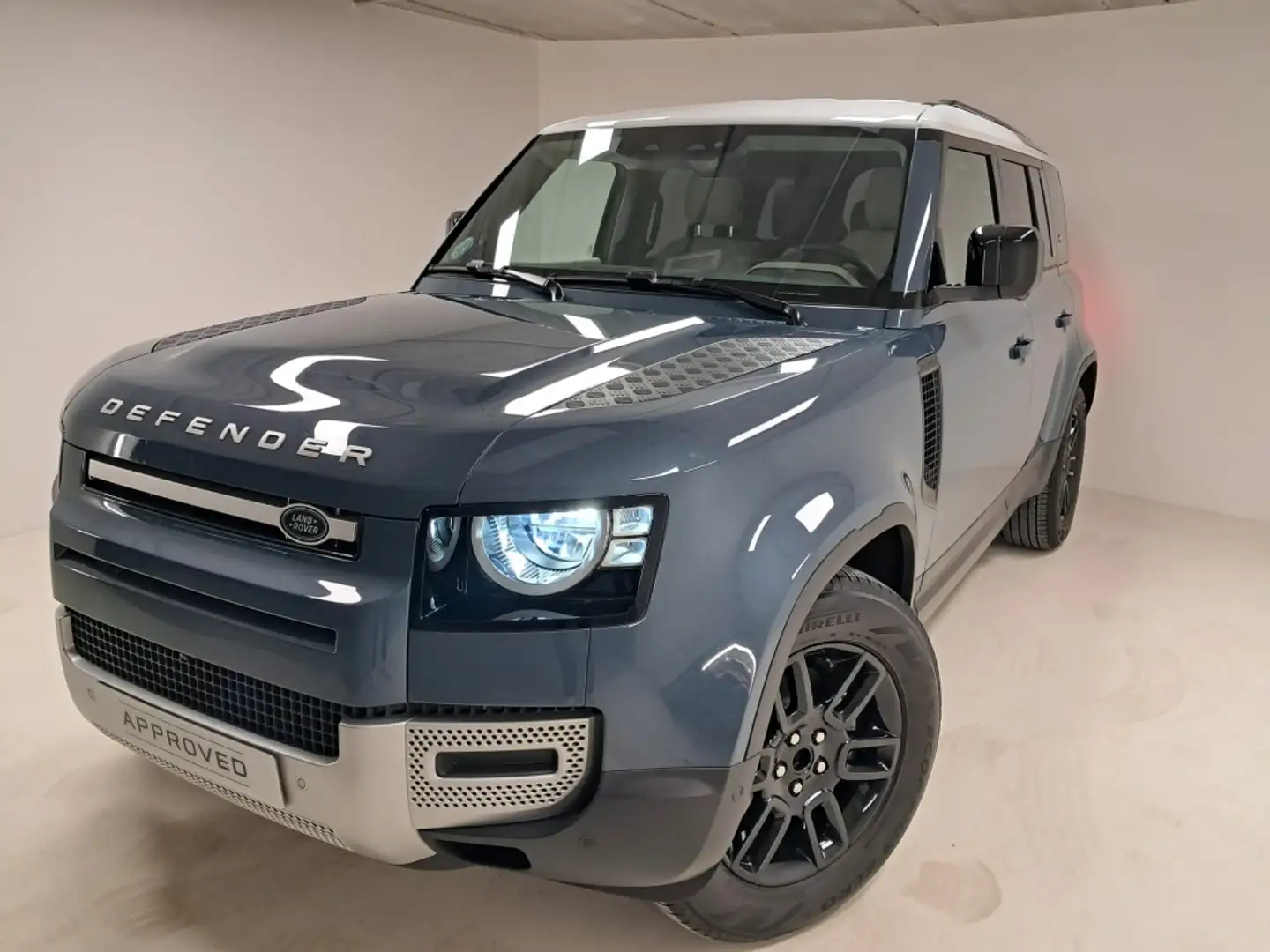 Land Rover Defender 110 3.0D l6 MHEV Hard Top S AWD Aut. 250 Modrá - 2