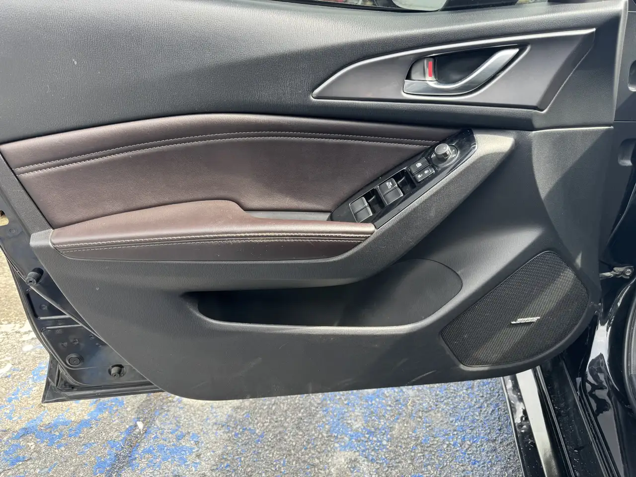 Mazda 3 снимка Mazda 3