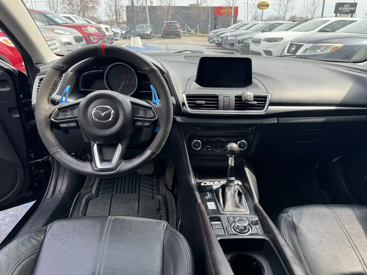 Mazda 3 снимка Mazda 3