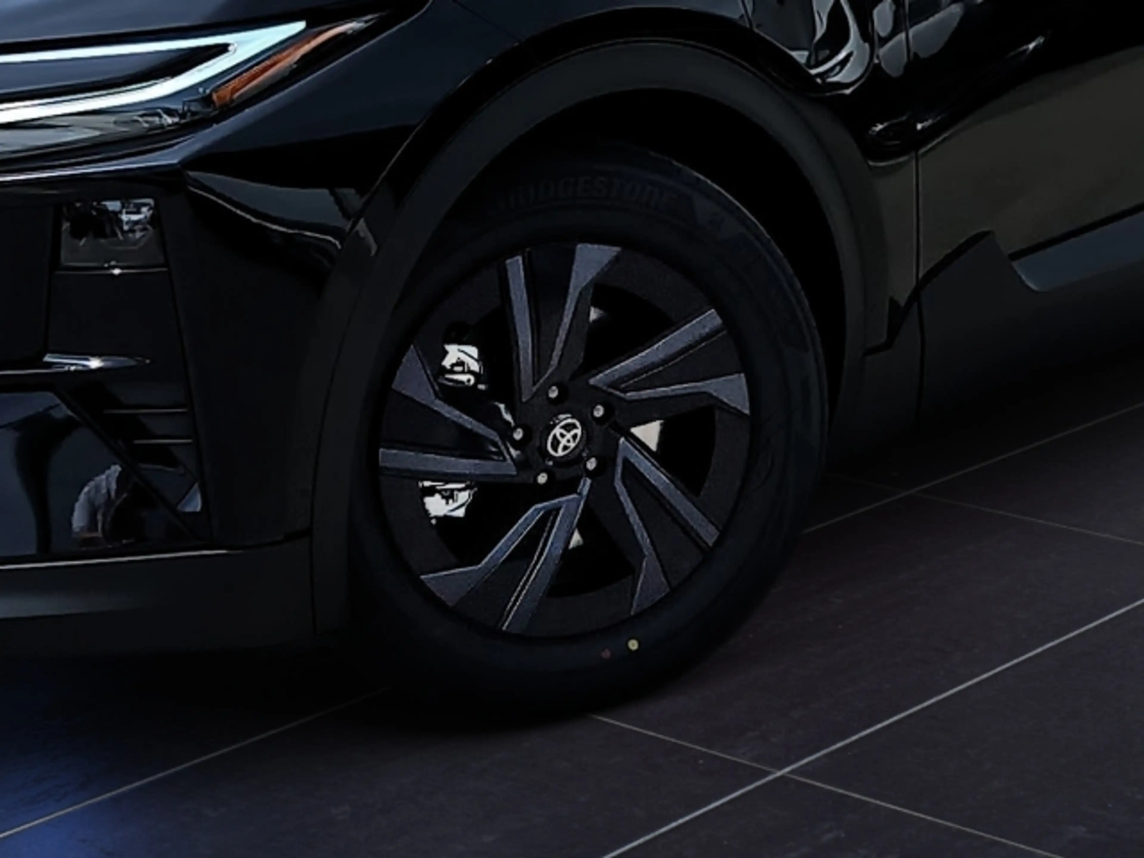 Toyota C-HR+ C-HR+ 5-Türer Teamplayer Elektromotor / 77 — photo 4