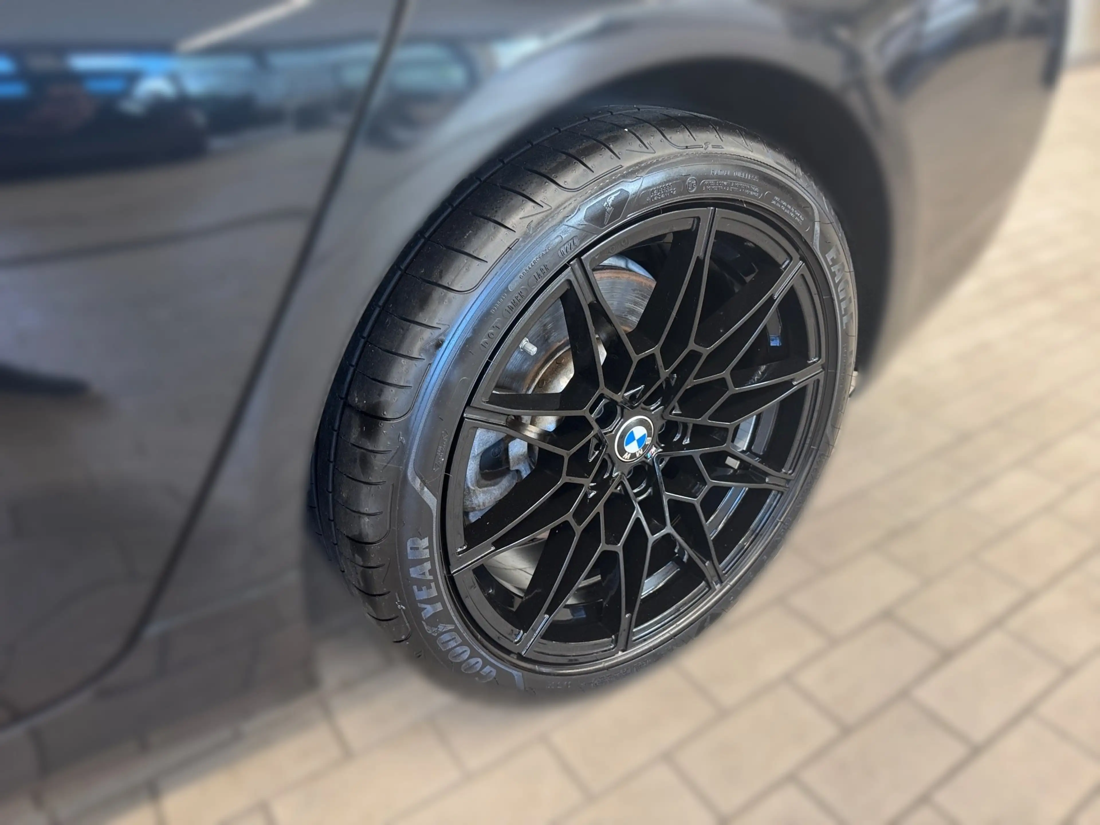 BMW 545 e xDrive — photo 5