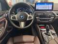 BMW 545 e xDrive Schwarz - thumbnail 10