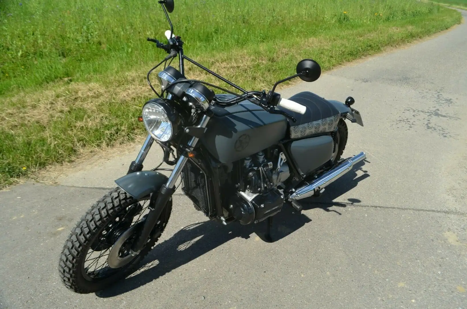 Honda GL 1000 Negro - 1