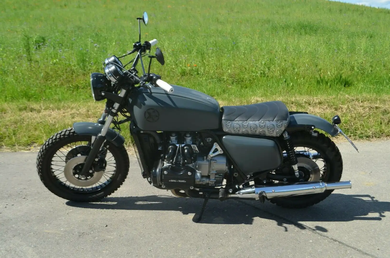 Honda GL 1000 Negro - 2