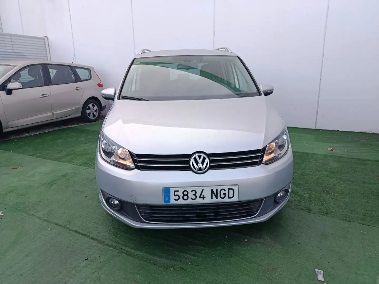 Volkswagen Touran 2.0TDI Advance BMT Gris - 2