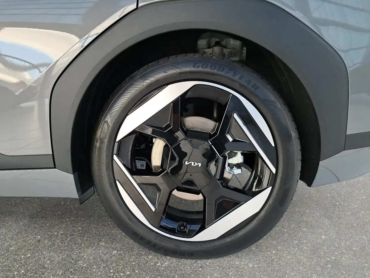 Kia EV4 EV4 FASTBACK 81.4 KWH EARTH MJ26 UP. TECH. WINTER- 7