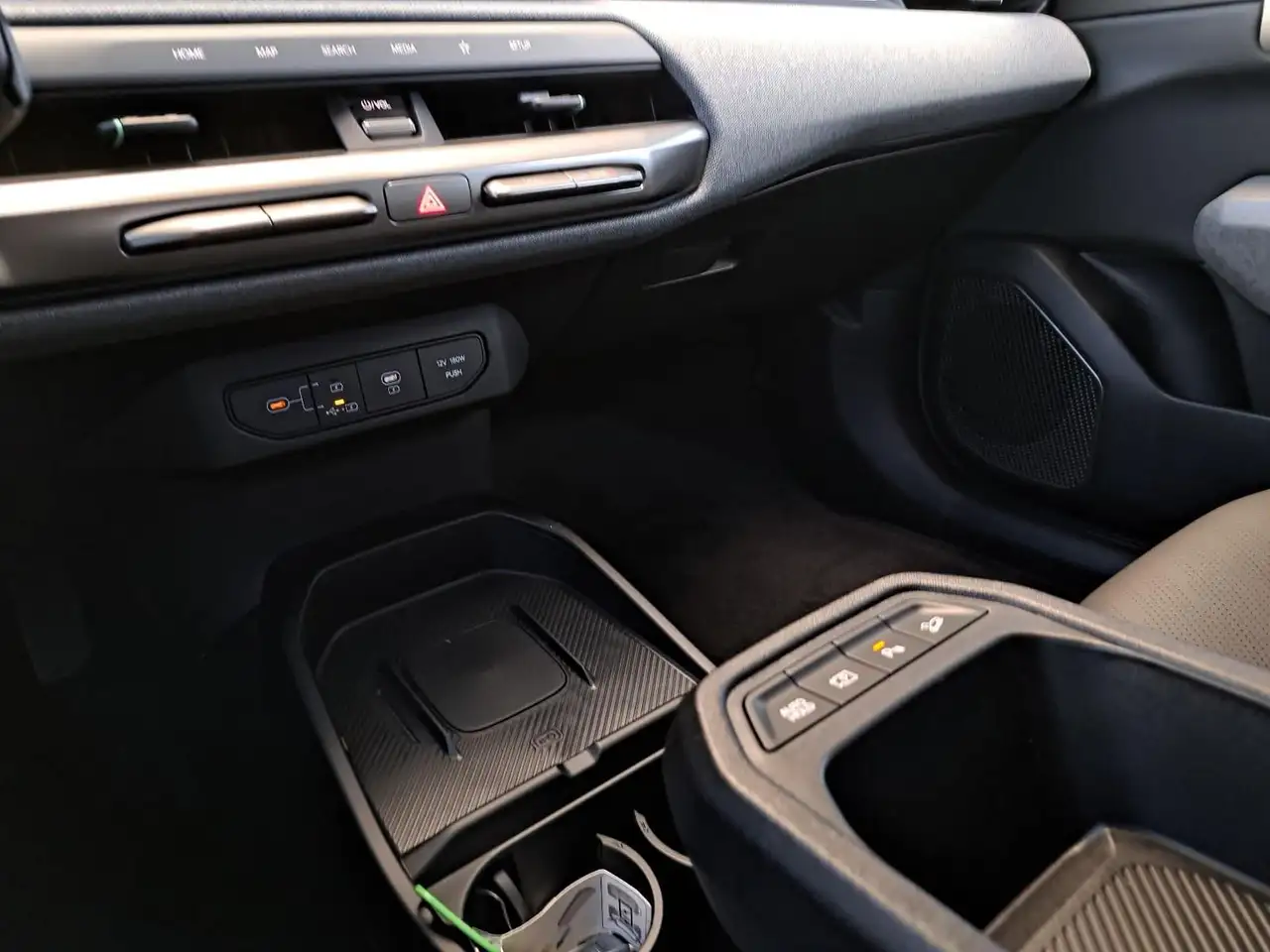 Kia EV4 EV4 FASTBACK 81.4 KWH EARTH MJ26 UP. TECH. WINTER- 13