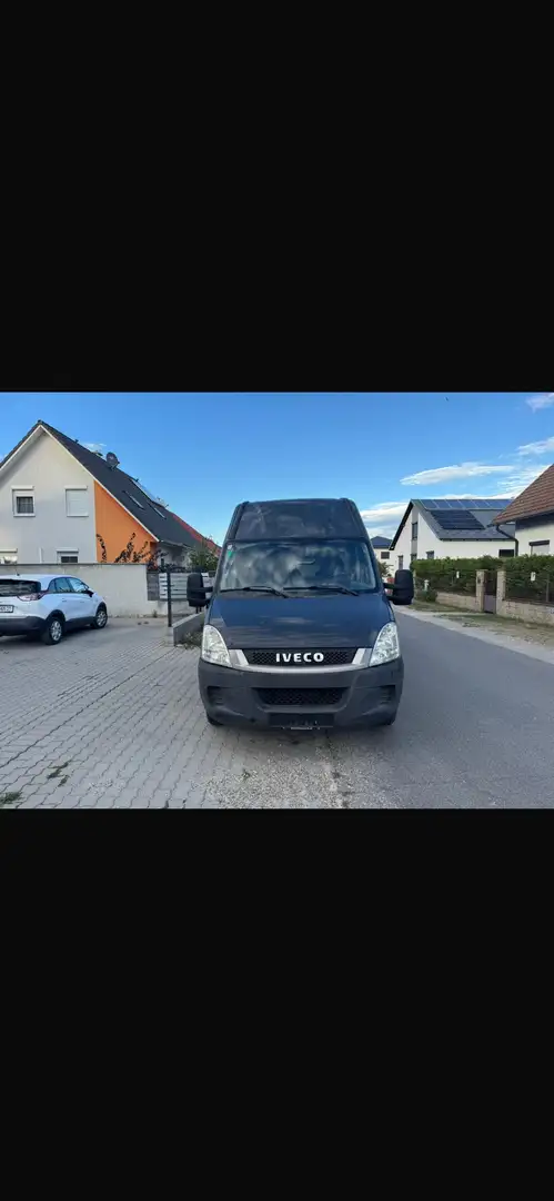 Iveco Daily 35C13 Grau - 1