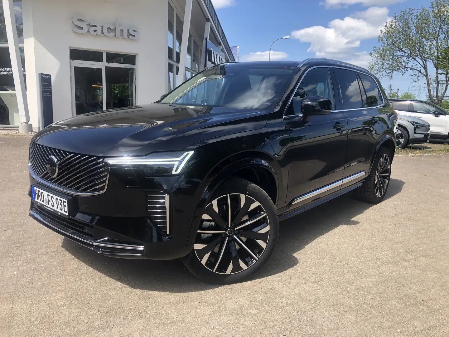 Volvo XC90 T8 Plus Bright Facelift Schwarz - 1