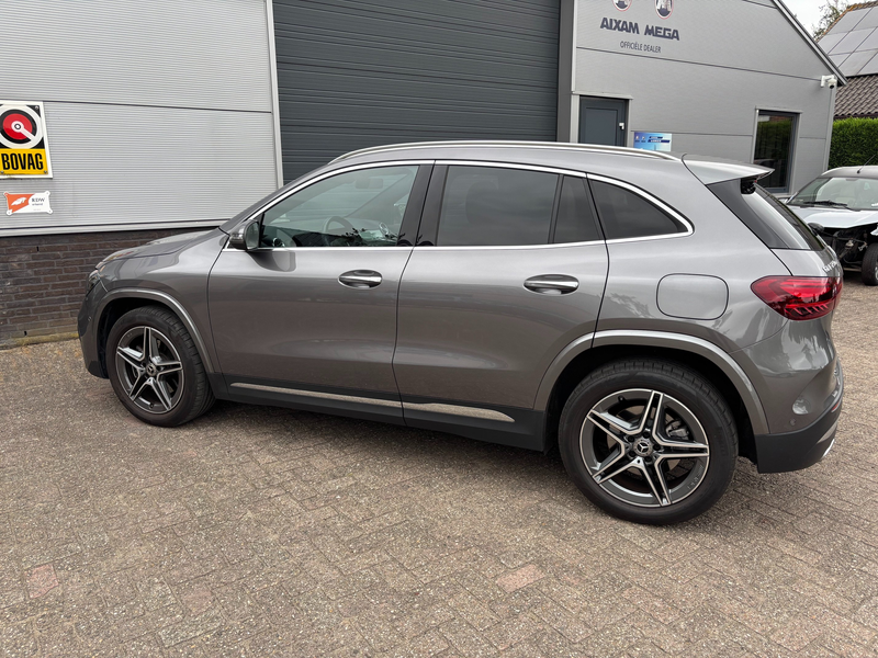 Mercedes-Benz GLA 250 250 e AMG Line — photo 7