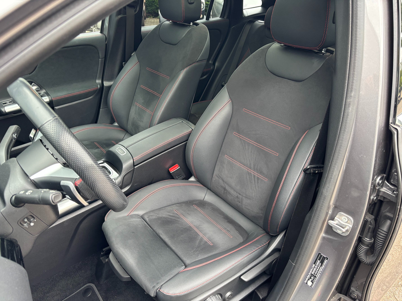 Mercedes-Benz GLA 250 250 e AMG Line — photo 11