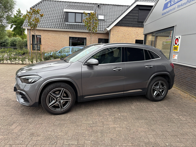 Mercedes-Benz GLA 250 250 e AMG Line — photo 5
