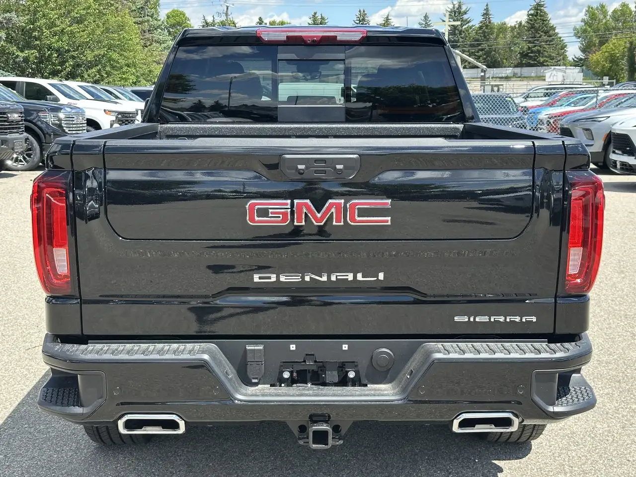 GMC Sierra 1500 photo GMC Sierra 1500