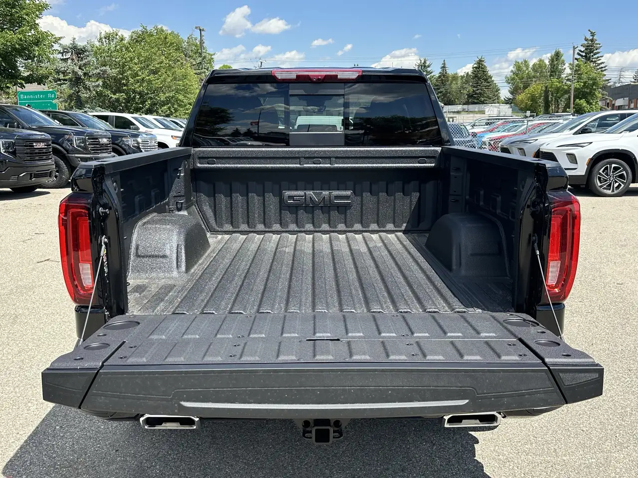 GMC Sierra 1500 photo GMC Sierra 1500