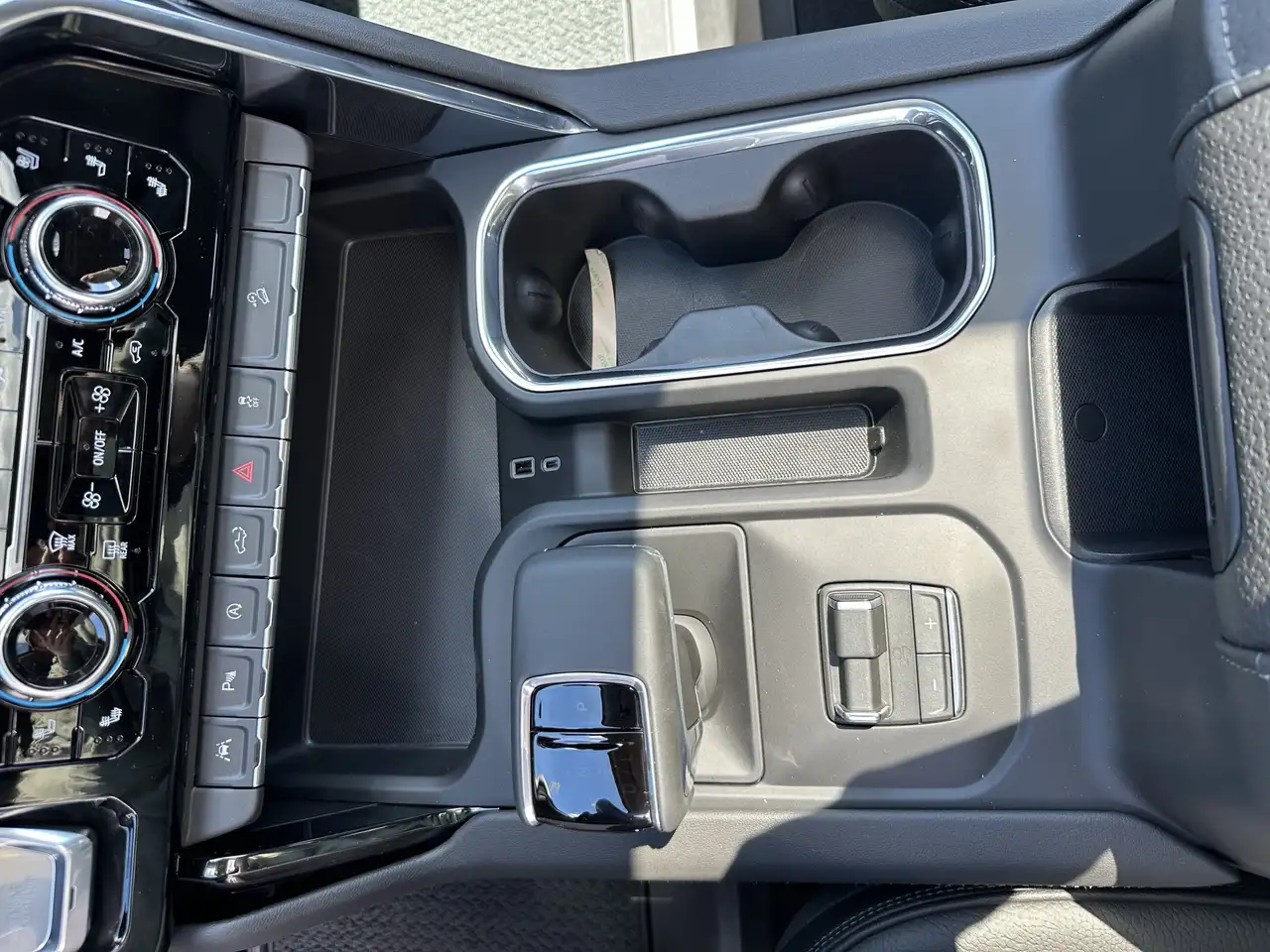 GMC Sierra 1500 photo GMC Sierra 1500