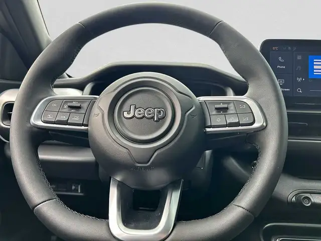 Jeep Avenger view 11