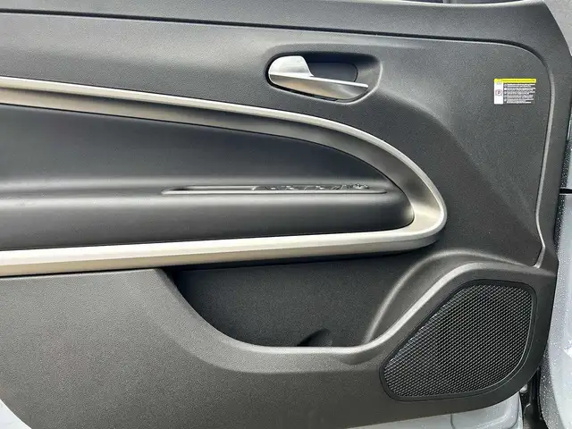 Jeep Avenger view 5