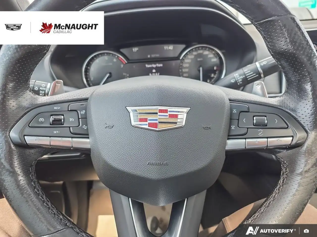 Cadillac CT4 снимка Cadillac CT4