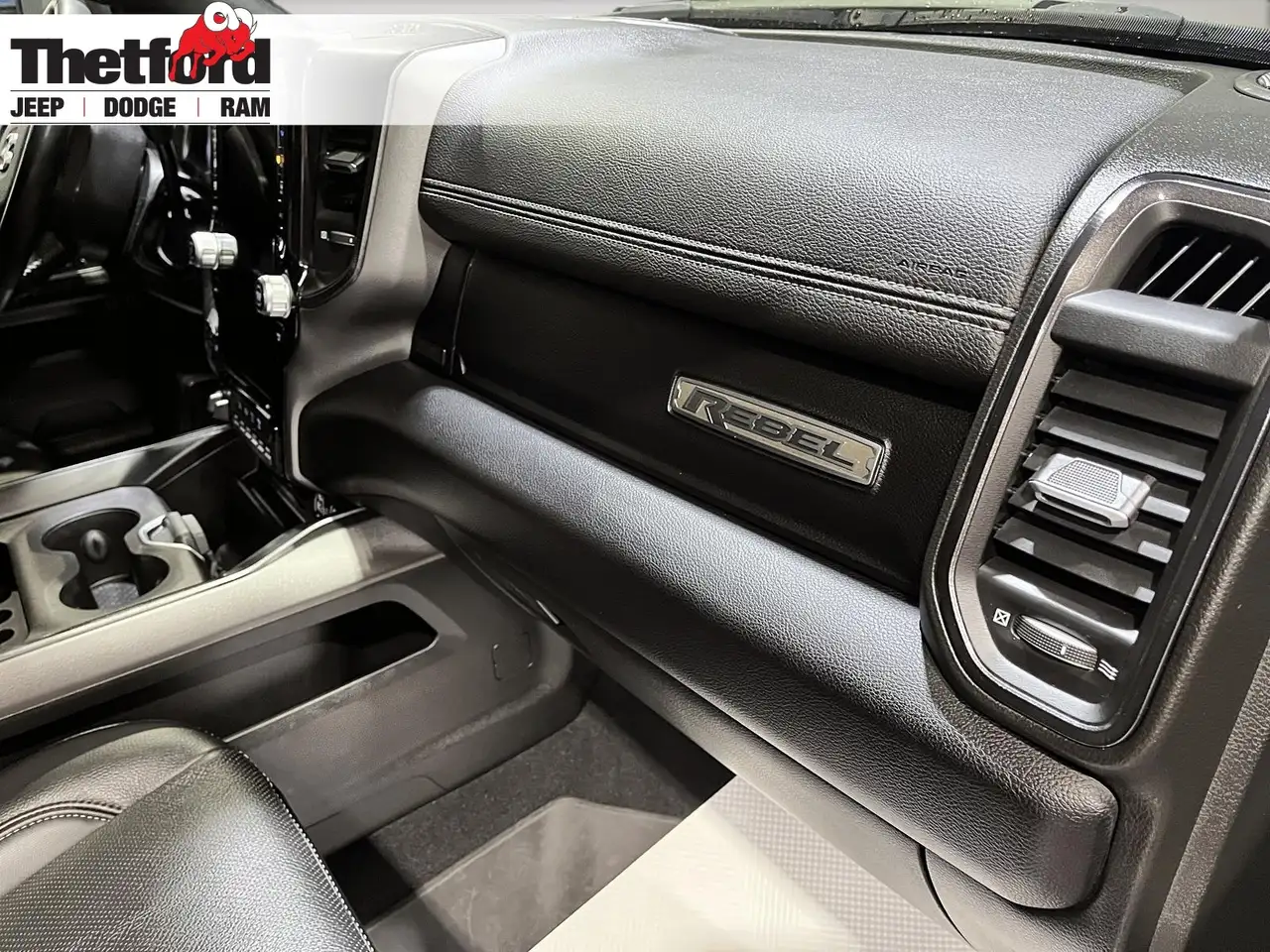 RAM 2500 снимка RAM 2500