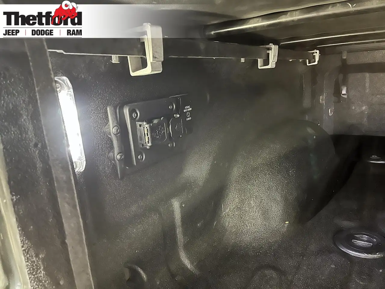 RAM 2500 снимка RAM 2500