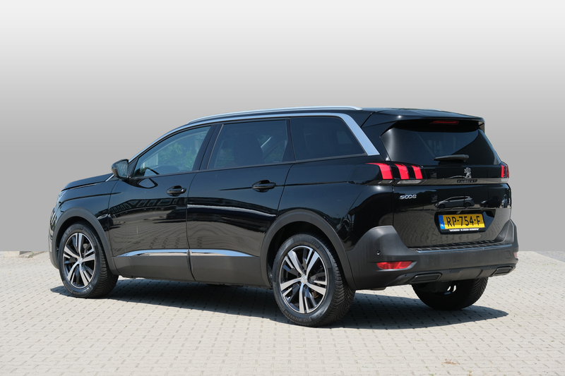 Peugeot 5008 1.6 e-THP Blue Lease Premium — photo 3