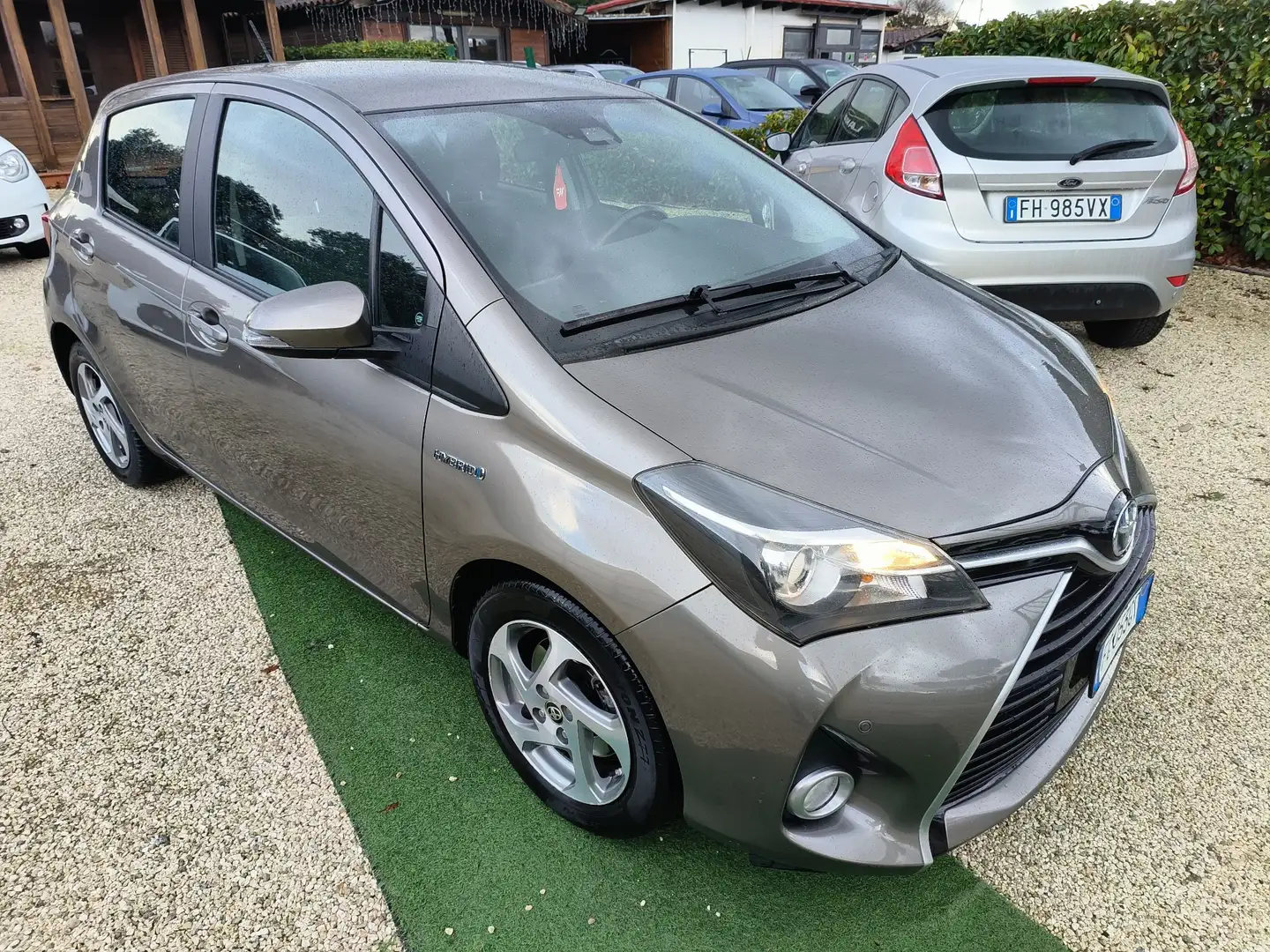Toyota Yaris 5p 1.5h Active my16 Unico proprietario Grigio - 2